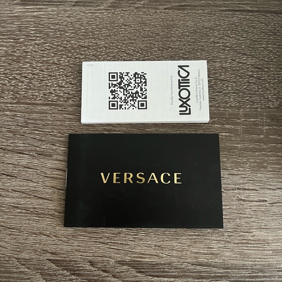 Versace cat eye sunglasses - Picture 12 of 13